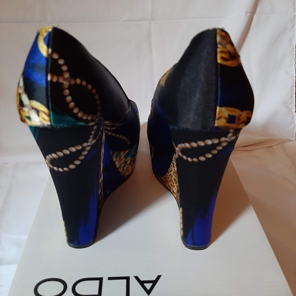 ALDO, size 10 super cool platforms, multi-colour - Picture 3 of 4